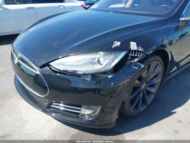 2014 TESLA MODEL S 5YJSA1H19EFP49803 Photo 5