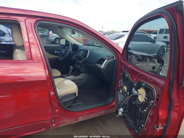 1C4PJLAB8GW229952 Jeep Cherokee