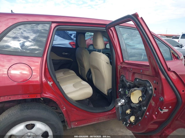 1C4PJLAB8GW229952 Jeep Cherokee