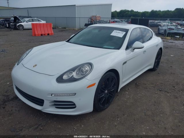 2016 PORSCHE PANAMERA WP0AA2A73GL003587 Photo 1