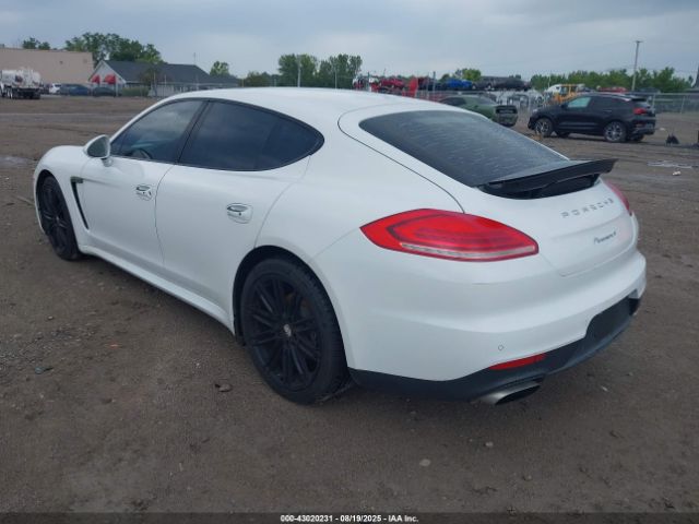 2016 PORSCHE PANAMERA WP0AA2A73GL003587 Photo 2