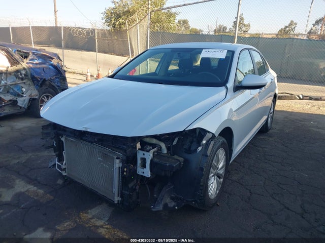 3VWC57BU2KM081085 Volkswagen 1.4 tsi