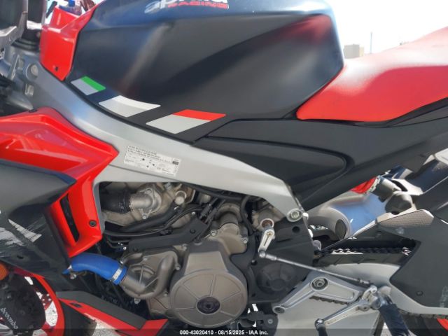 2021 APRILIA TUONO ZD4KSUE01MS000672 Photo 8