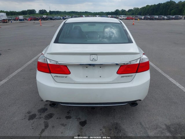 Honda k24w1 2014 1HGCR2F58EA806138 Image 16