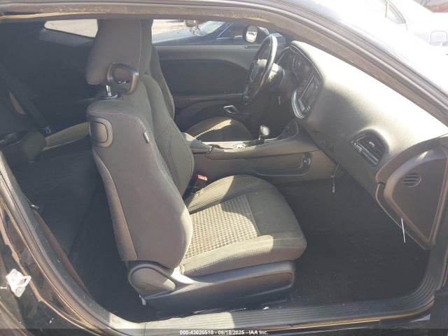 Dodge Challenger 2016 2C3CDZAG3GH131905 Image 5