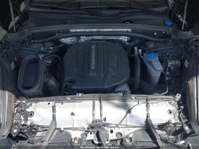 2018 PORSCHE MACAN WP1AA2A56JLB20620 Photo 9