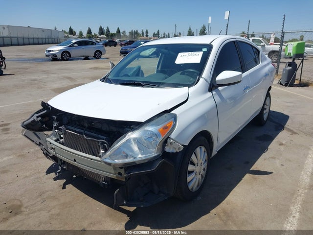 3N1CN7AP3GL827655 Nissan Versa