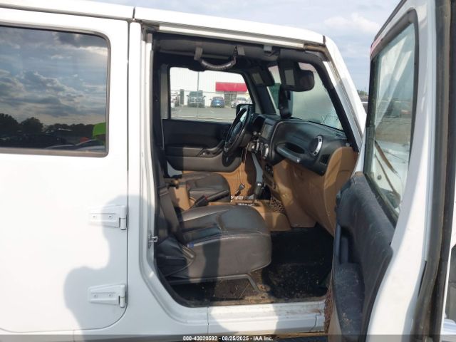 2015 JEEP WRANGLER UNLIMITED 1C4HJWEGXFL532954 Photo 4