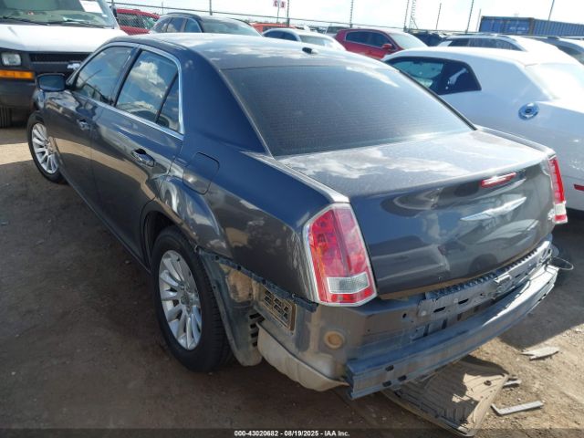 2013 CHRYSLER 300 2C3CCAAG3DH551471 Photo 2