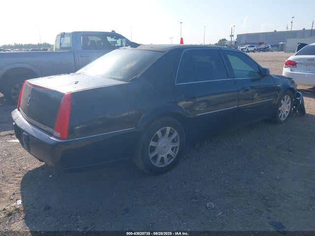 2010 CADILLAC DTS 1G6KA5EY0AU101361 Photo 3