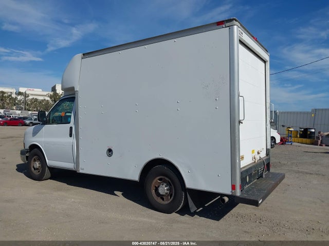 Chevrolet l20 2015 1GB0G2CF9F1132687 Image 3