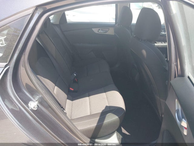 3KPF24AD9PE610963 KIA mpi nu