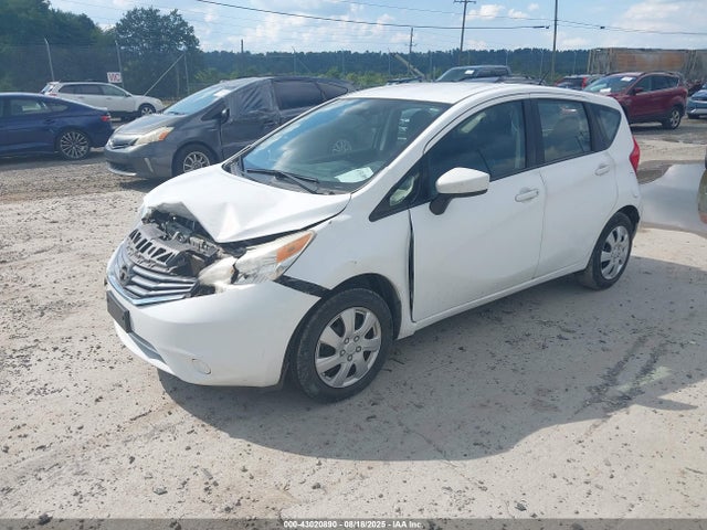 Nissan 2015 2015 3N1CE2CP8FL399953 Image 2