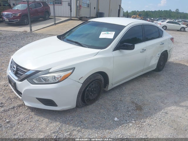 Nissan 2018 2018 1N4AL3AP2JC214230 Image 2