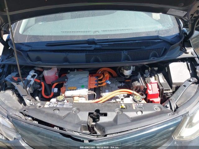 1G1FW6S02J4114383 Chevrolet 2018