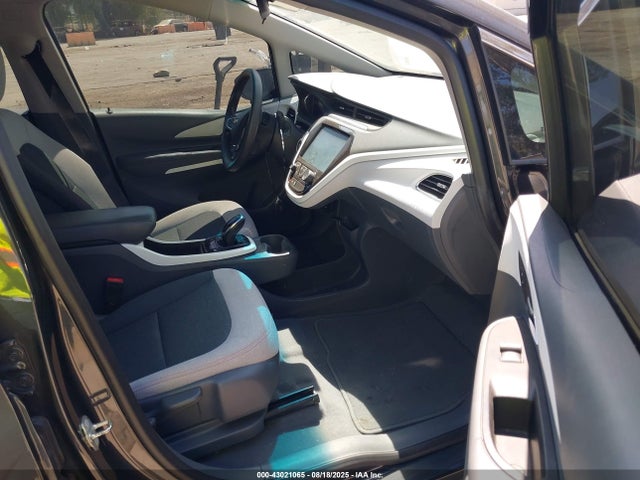 1G1FW6S02J4114383 Chevrolet 2018