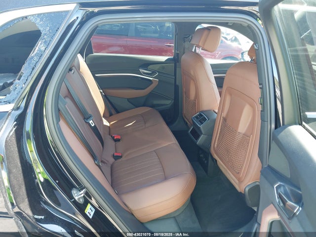 2019 AUDI E-TRON WA1LABGE4KB021247 Photo 7