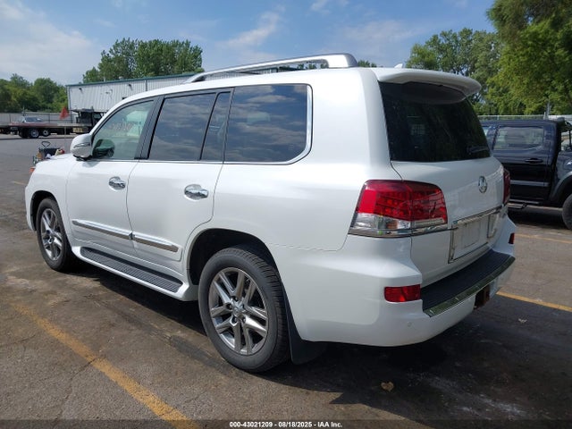 2013 LEXUS LX 570 JTJHY7AXXD4115989 Photo 2