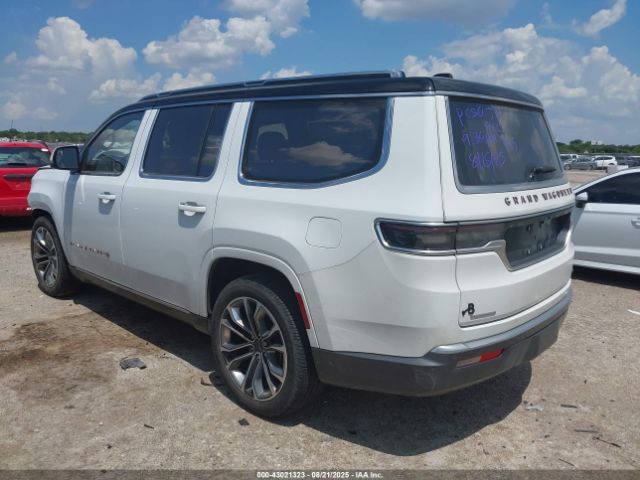 2022 JEEP GRAND WAGONEER 1C4SJVGJ0NS166628 Photo 2