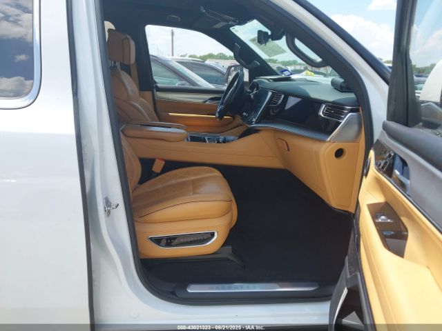 2022 JEEP GRAND WAGONEER 1C4SJVGJ0NS166628 Photo 4