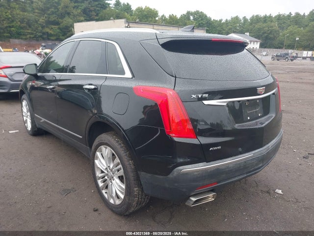 2018 CADILLAC XT5 1GYKNFRS0JZ246443 Photo 2