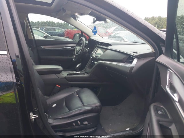2018 CADILLAC XT5 1GYKNFRS0JZ246443 Photo 4