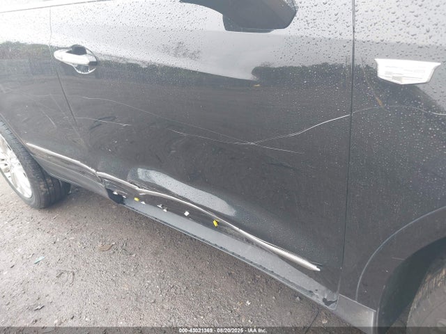 2018 CADILLAC XT5 1GYKNFRS0JZ246443 Photo 5