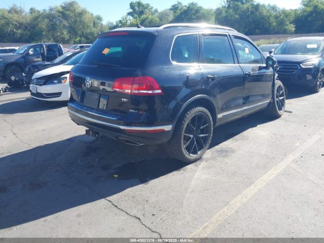 2016 VOLKSWAGEN TOUAREG WVGEP9BP8GD000603 Photo 3