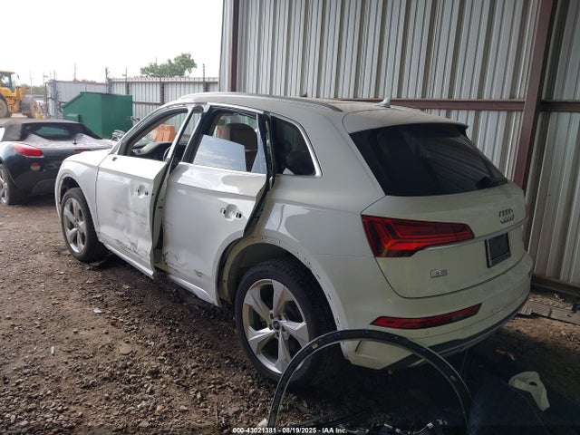 2021 AUDI Q5 WA1BAAFY8M2034944 Photo 2