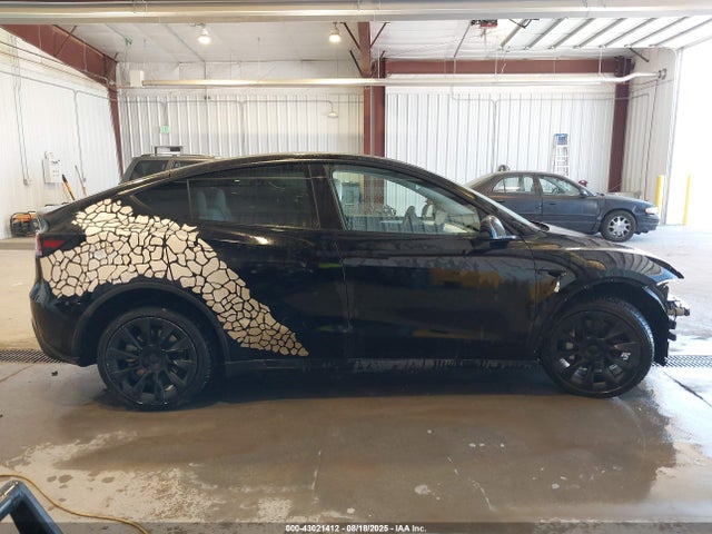7SAYGDEE1PA105815 Tesla 2023