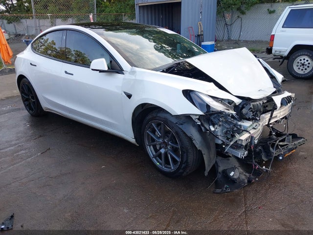 2022 TESLA MODEL 3 5YJ3E1EA1NF323603 Photo 0