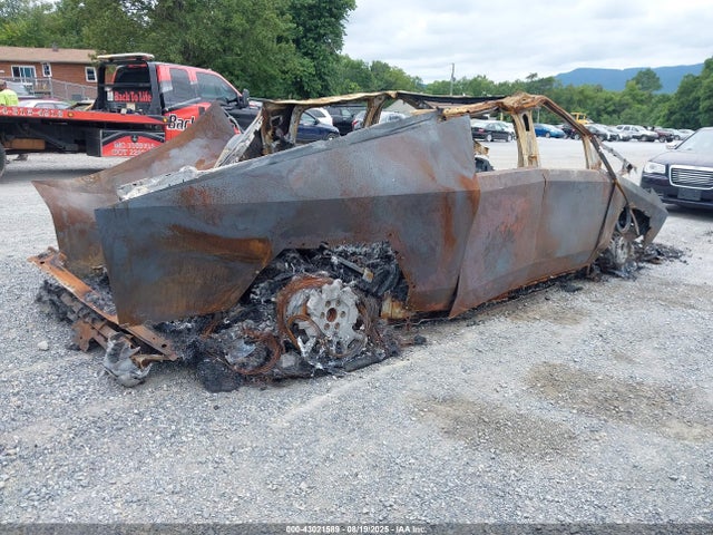 2024 TESLA CYBERTRUCK 7G2CEHED3RA019319 Photo 3