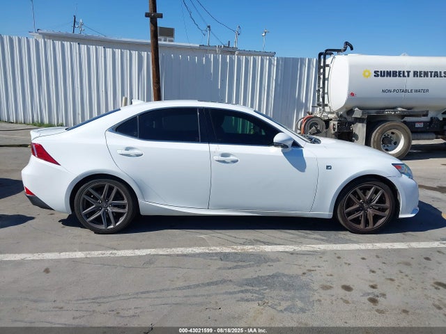 43021599 :رقم المزاد ، JTHBA1D28G5038420 vin ، 2016 Lexus Is 200t مزاد بيع