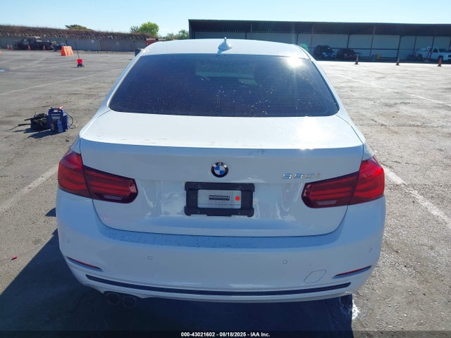 WBA8B9G56JNU98516 BMW 330I