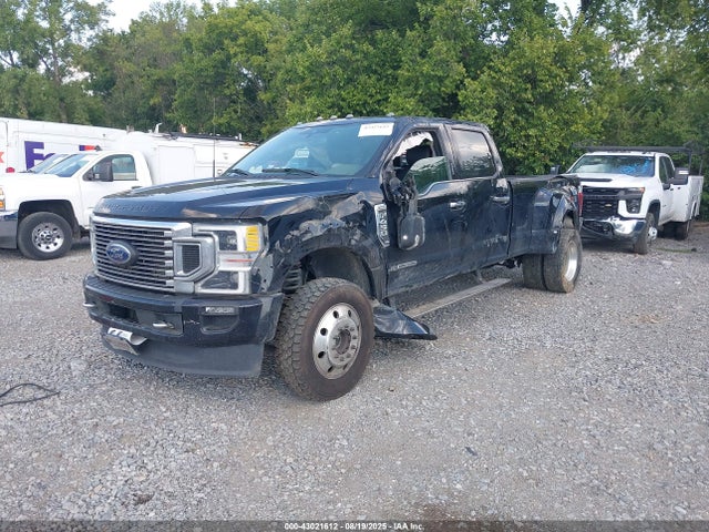 Ford 2022 2022 1FT8W4DT0NEF77800 Image 2