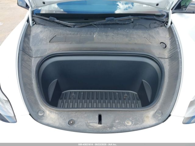 2021 TESLA MODEL Y 5YJYGDEF5MF124498 Photo 9