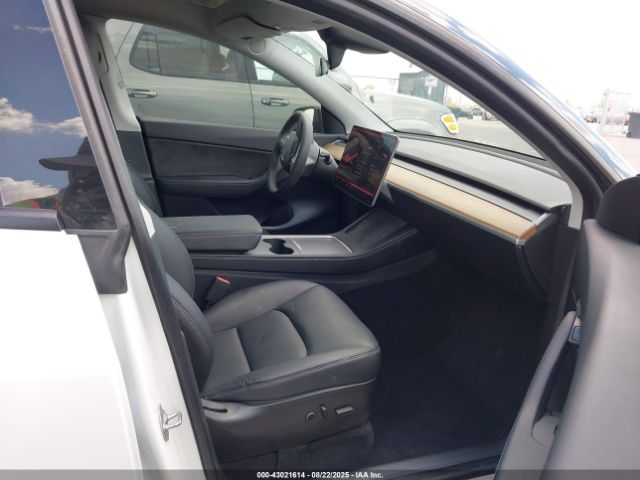 2021 TESLA MODEL Y 5YJYGDEF5MF124498 Photo 4