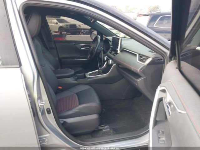 2022 TOYOTA RAV4 PRIME JTMEB3FV9ND103759 Photo 4