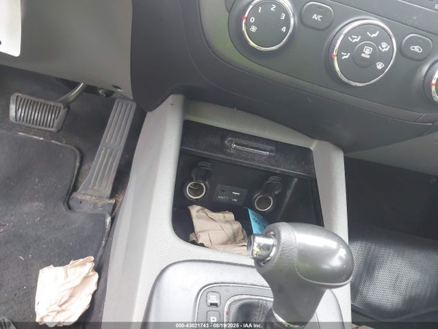 KIA dohc mpi nu 2015 KNAFK4A60F5395854 Image 6