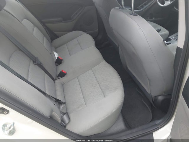 KIA dohc mpi nu 2015 KNAFK4A60F5395854 Image 8