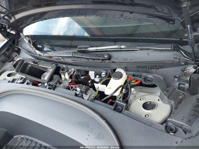 2025 TESLA MODEL 3 5YJ3E1EAXSF999639 Photo 9