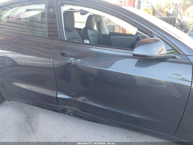 Tesla 2025 2025 5YJ3E1EAXSF999639 Image 19