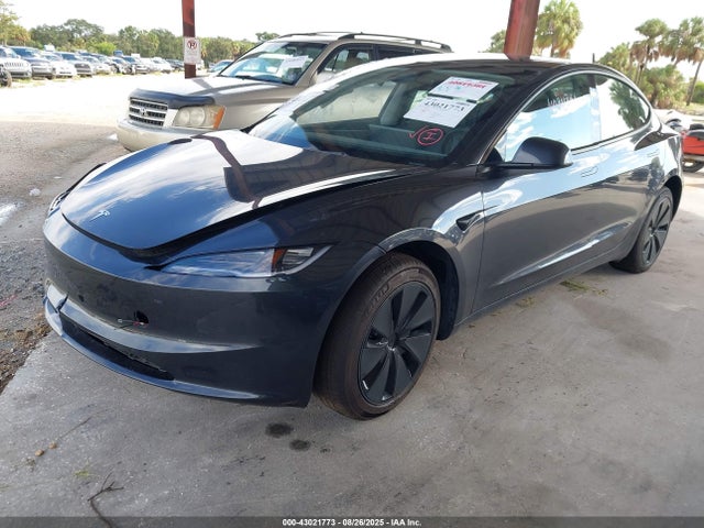2025 TESLA MODEL 3 5YJ3E1EAXSF999639 Photo 1