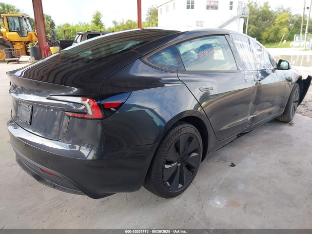 2025 TESLA MODEL 3 5YJ3E1EAXSF999639 Photo 3