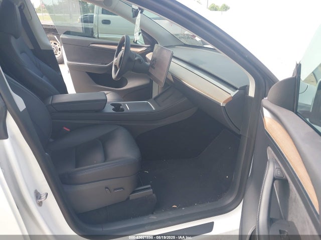 2023 TESLA MODEL Y 7SAYGDEE8PA069881 Photo 4