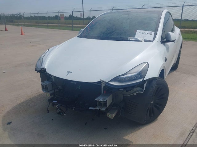 2023 TESLA MODEL Y 7SAYGDEE8PA069881 Photo 5