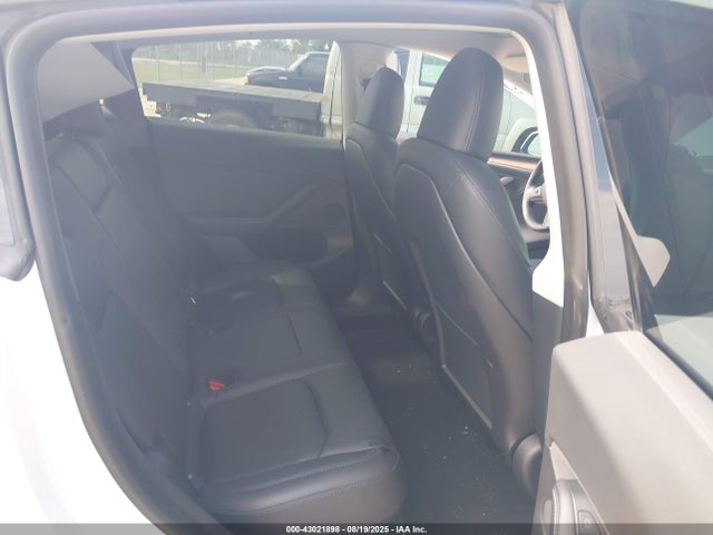 2023 TESLA MODEL Y 7SAYGDEE8PA069881 Photo 7