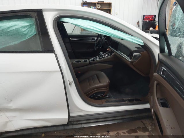 2023 PORSCHE PANAMERA E-HYBRID WP0AE2A73PL120302 Photo 4