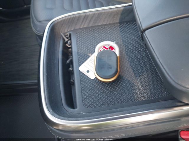 2023 RIVIAN R1S 7PDSGABA0PN019590 Photo 10