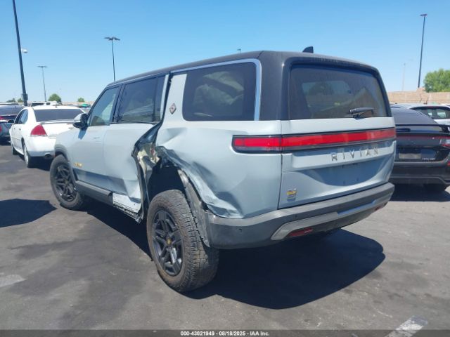 2023 RIVIAN R1S 7PDSGABA0PN019590 Photo 2